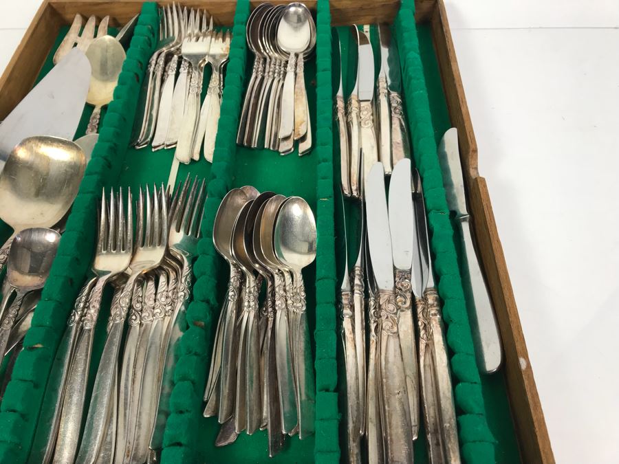 Set Of Community 'South Seas' Pattern Silverplate Flatware Spoons, Forks, Knives, Serving Utensils [Photo 5]