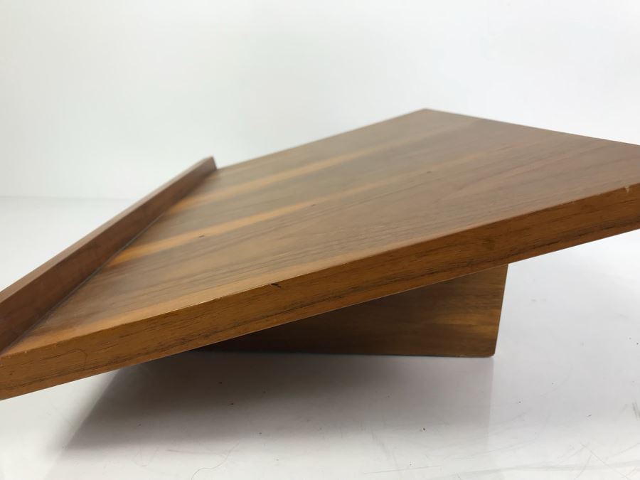 Wooden Book Display Stand With Vintage 1973 Frederic Remington Book By Peter H. Hassrick [Photo 11]