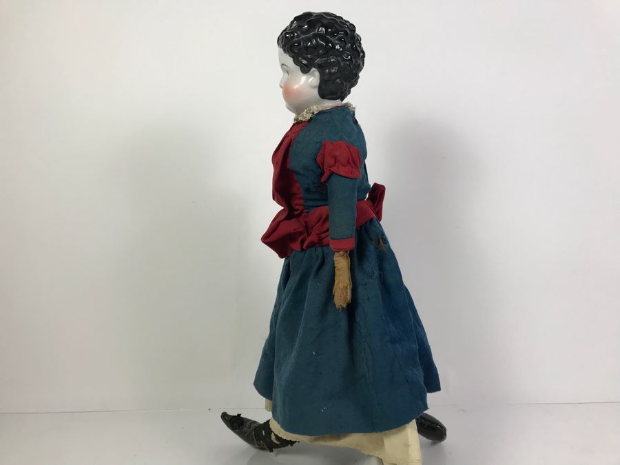 Vintage 22' Porcelain Head Doll [Photo 14]