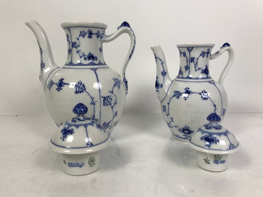 Royal Copenhagen Denmark Blue And White China Coffee Pot And Teapot [Photo 8]
