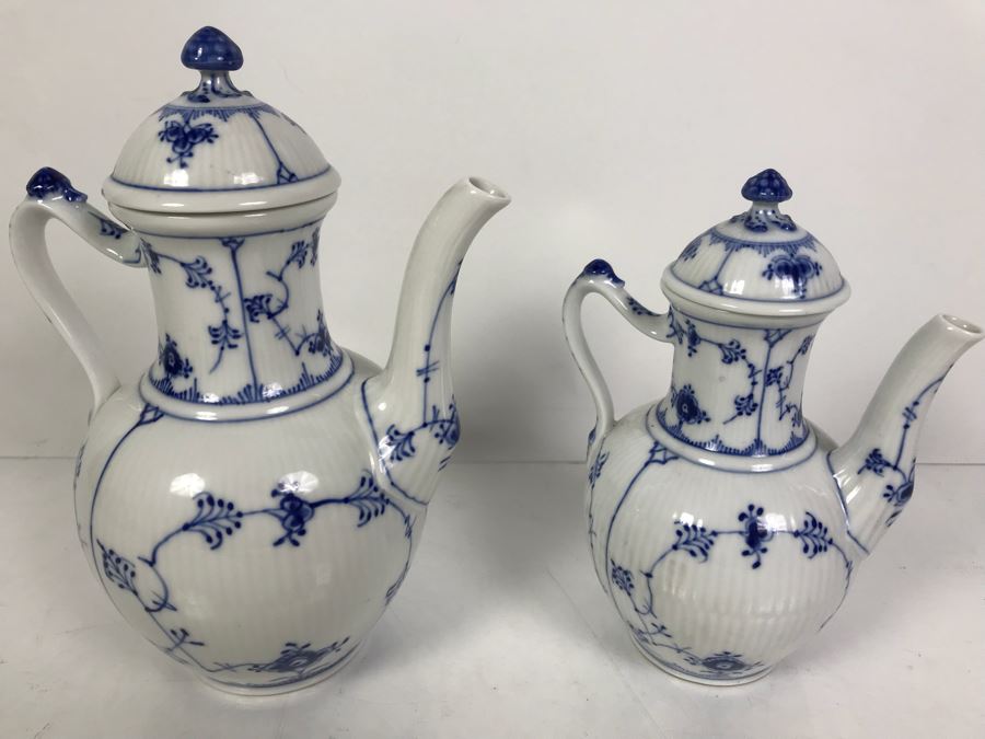 Royal Copenhagen Denmark Blue And White China Coffee Pot And Teapot [Photo 2]