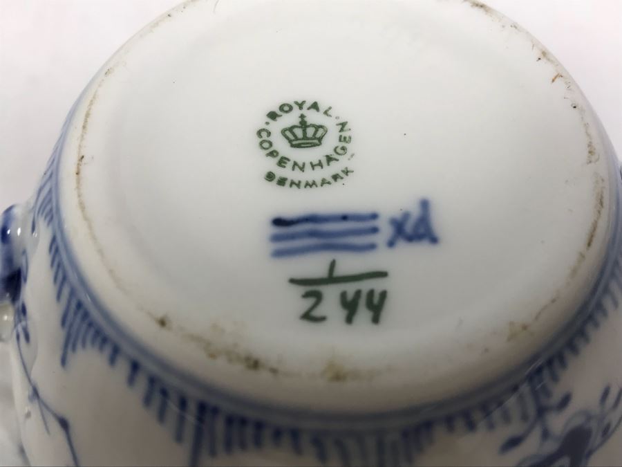 Royal Copenhagen Denmark Blue And White China Cups And Saucers With Creamer And Sugar Bowls Apx 12 Cups And 11 Saucers [Photo 13]