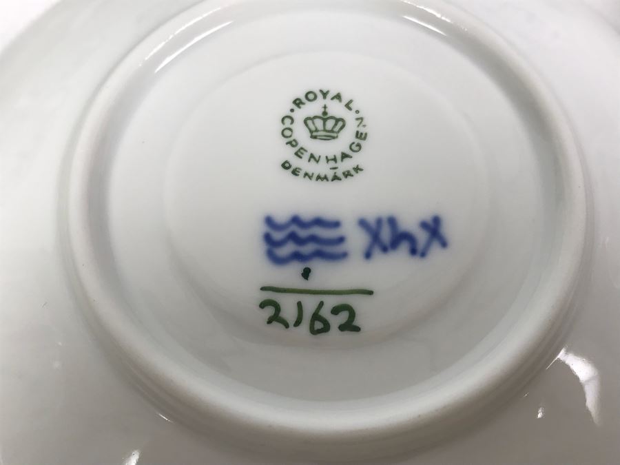 Royal Copenhagen Denmark Blue And White China Cups And Saucers With Creamer And Sugar Bowls Apx 12 Cups And 11 Saucers [Photo 8]