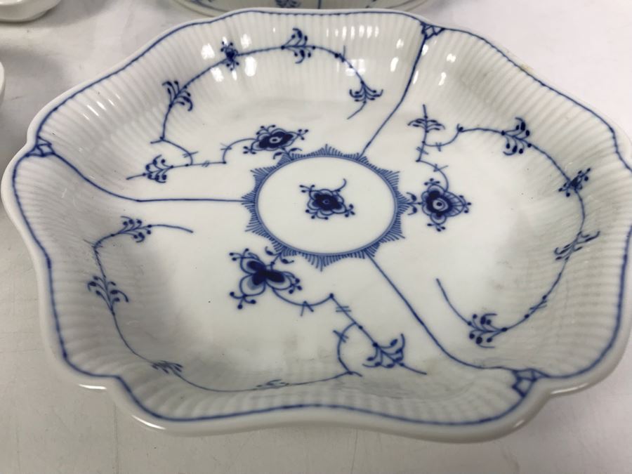 Royal Copenhagen Denmark Blue And White China Serving Platters And Casserole Dish With Lid [Photo 4]