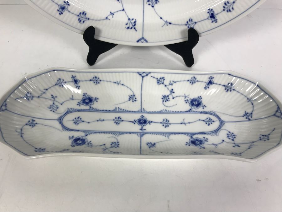Pair Of Royal Copenhagen Denmark Blue And White China Serving Platters Apx 14.5'L [Photo 2]