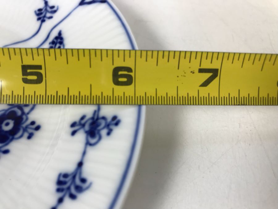 Set Of Royal Copenhagen Denmark Blue And White China Dishes Plates 6' And 6.5' With Storage Containers Apx 25 Pieces [Photo 10]