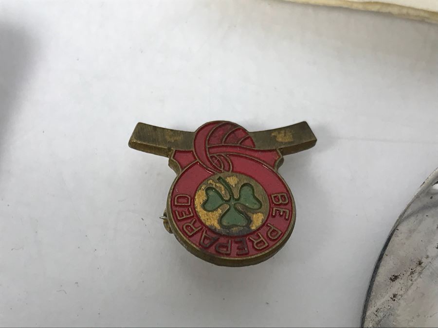 Collection Of Boy Scout And Girl Scout Accessories Including Pins, Keychains, Pocket Knife, Scarf, Booklet - See Photos [Photo 14]