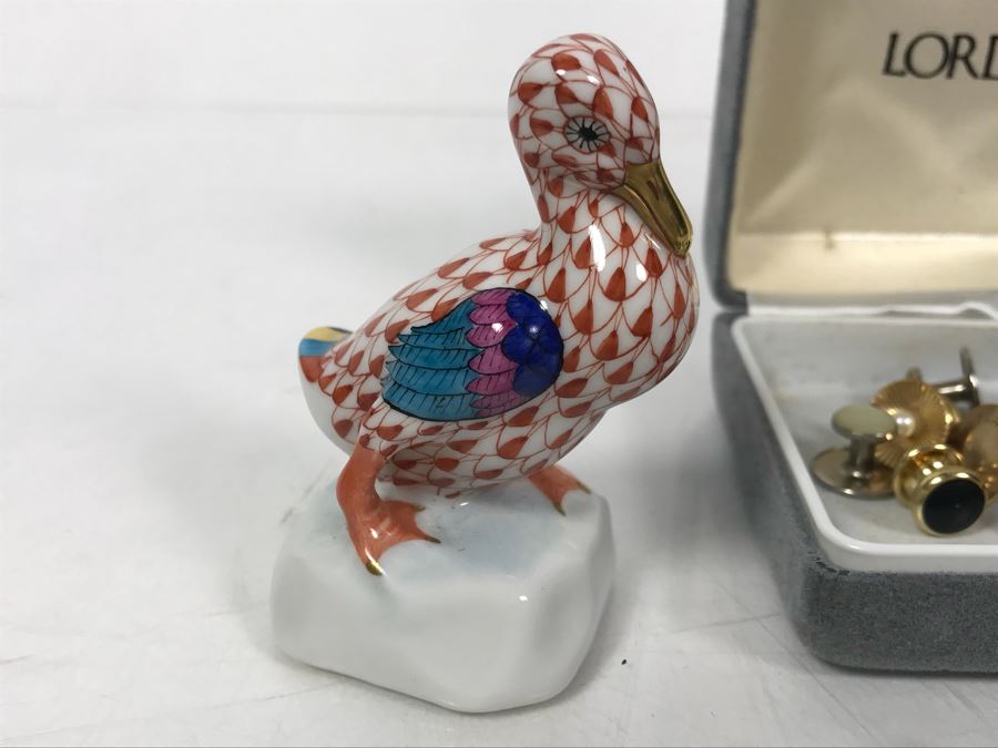 Collection Of Men's Cufflinks, Tie Pins, Buttoncuff Button Covers, Vintage Eyeglass Frames, Herend Hungary Bird Figurine [Photo 8]