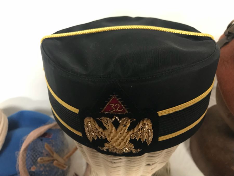 (19) Vintage Women's Hats And Military Hat [Photo 2]
