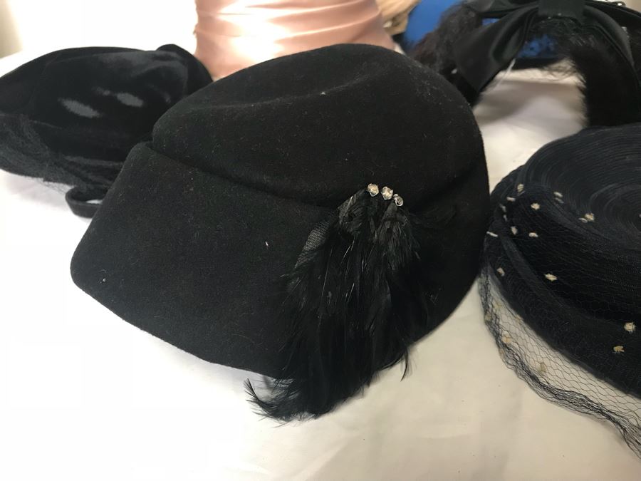 (19) Vintage Women's Hats And Military Hat [Photo 12]
