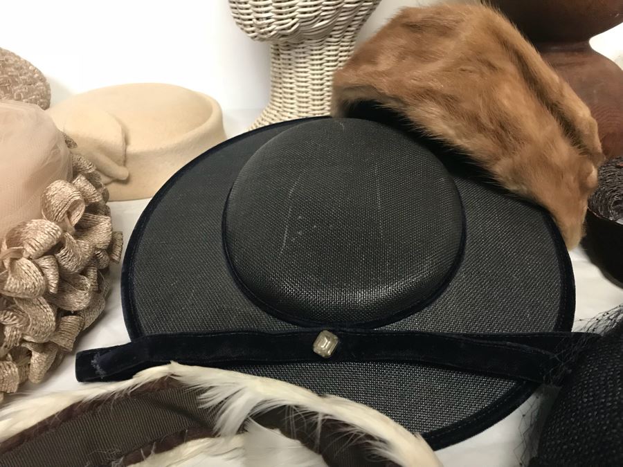 (15) Vintage Women's Hats [Photo 4]