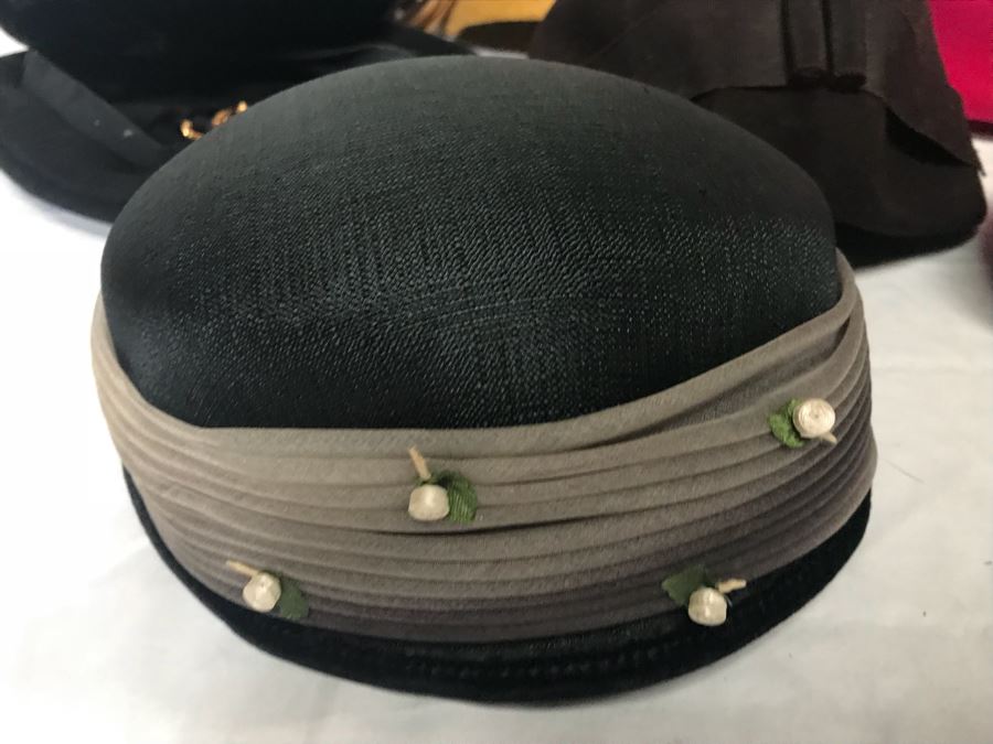 (12) Vintage Women's Hats [Photo 11]