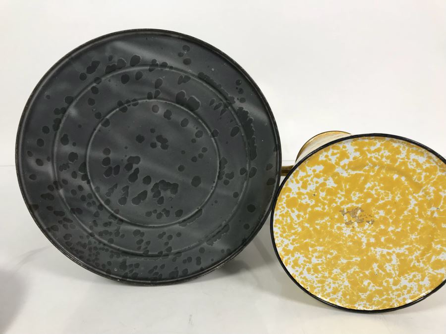 Vintage Graniteware Enamelware Kettle And Pitcher [Photo 7]