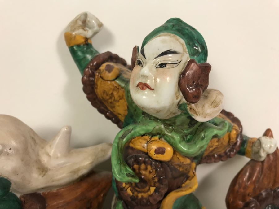 Asian Roof Tile - Wall Mountable 13' X 13' [Photo 3]