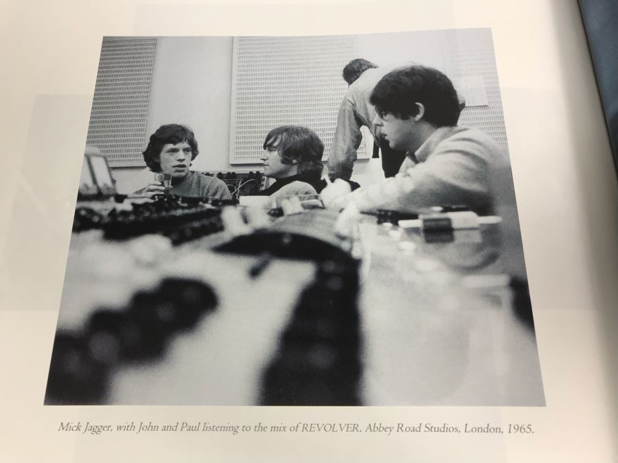 (2) Beatles Coffee Table Books: The Beatles A Private View Robert Freeman And The Beatles Forever Nicholas Schaffner And Capital Records 45 Paperback Writer And Rain Record [Photo 15]