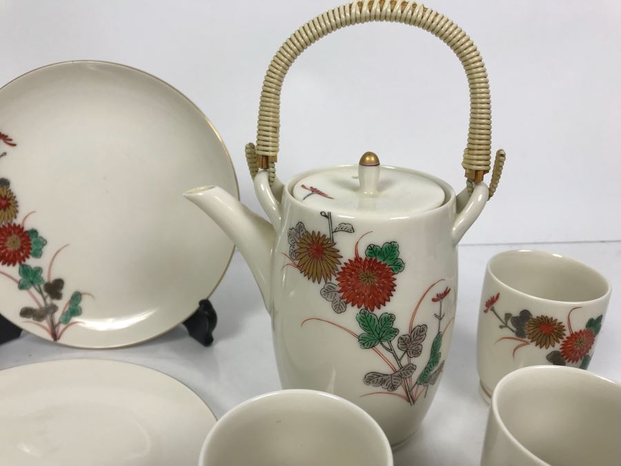 Asian China Set With Teapot Tea Service And Sake Set [Photo 3]