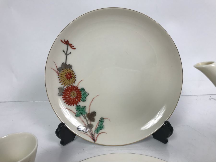 Asian China Set With Teapot Tea Service And Sake Set [Photo 8]