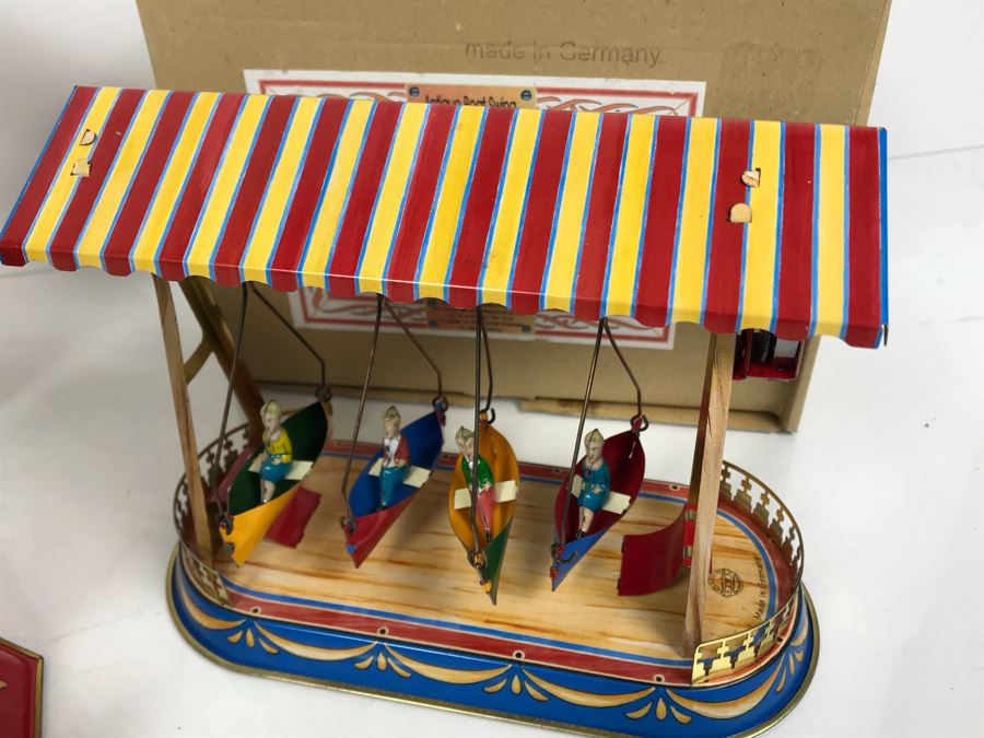 Pair Of German Tin Mechanical Wind-Up Toys 2005 Reproductions Of Antique Carousel And Antique Boat Swing By Wagner / Brunn In Boxes [Photo 8]