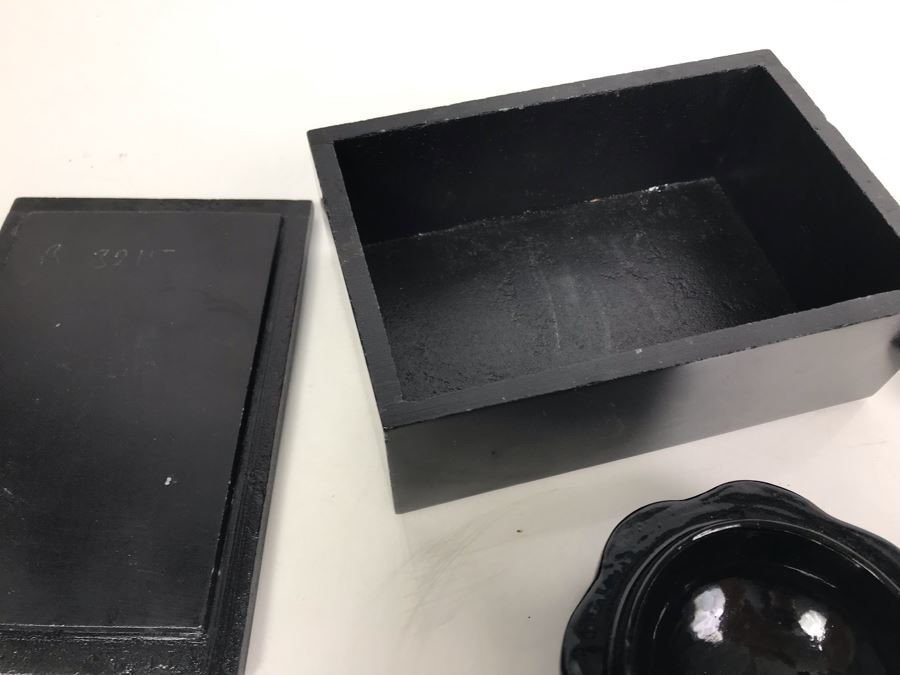 Collection Of (3) Boxes Mother Of Pearl Inlay, Metal And Lacquer Trinket Boxes [Photo 6]