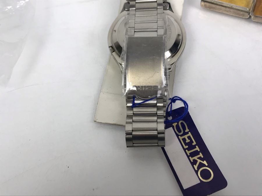 Men's SEIKO 5 Automatic Watch New Old Stock With Vintage Small Metal Box [Photo 9]