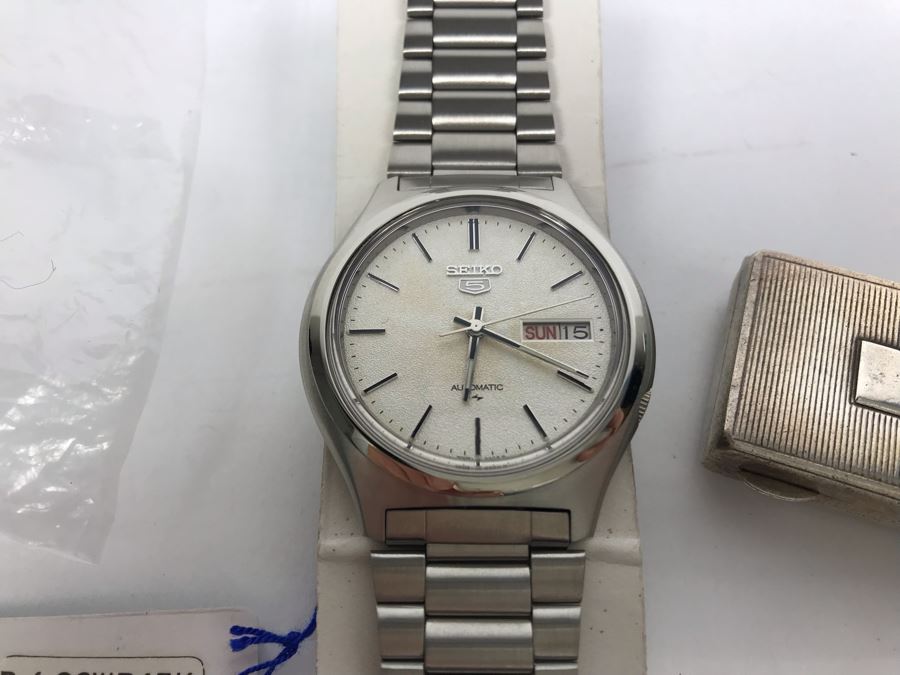 seiko 5 old watch