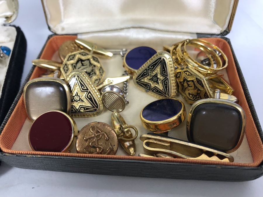Collection Of Men's Cufflinks And Tie Pins [Photo 4]