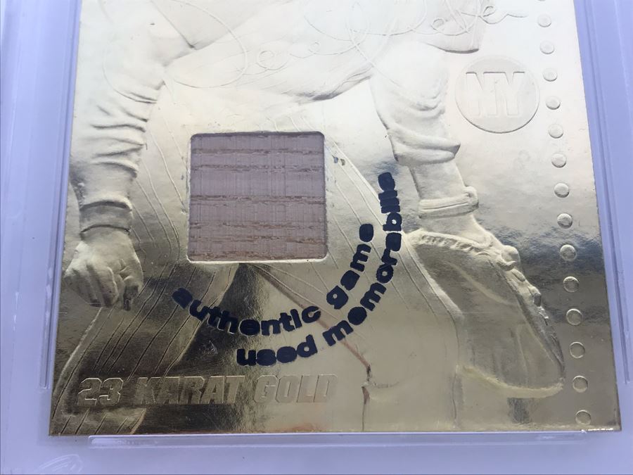 Graded 10 2000 23KT Gold Collectibles Feel The Game Authentic Game Used Bat Derek Jeter  [Photo 3]