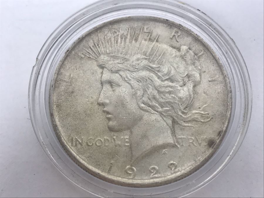 1922 Silver Peace Dollar [Photo 1]