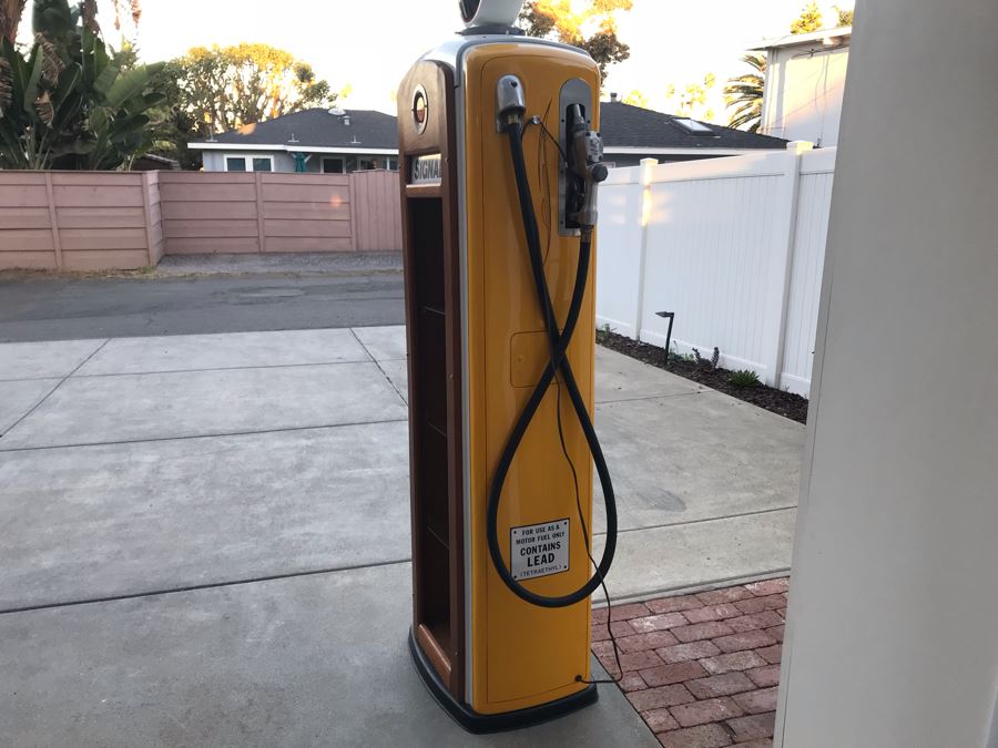 Reproduction Gasoline Pump Curio Display Cabinet Bookshelf Mirror Back Lighted [Photo 3]