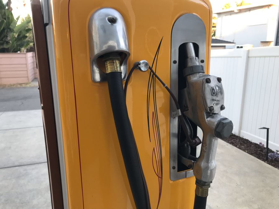 Reproduction Gasoline Pump Curio Display Cabinet Bookshelf Mirror Back Lighted [Photo 5]