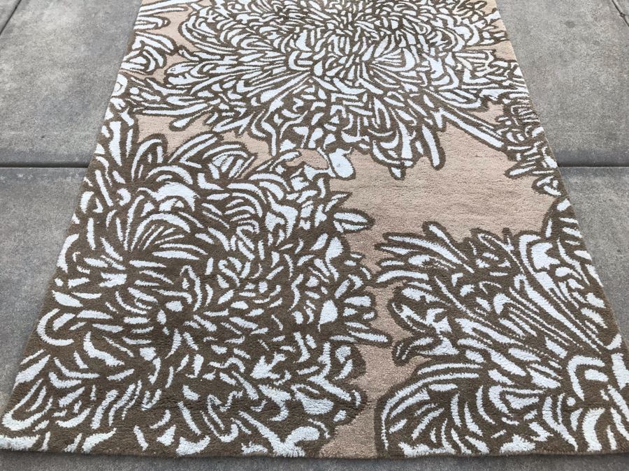 Martha Stewart Living Hand-Tufted Wool Area Rug Chrysanthemum Pattern 5' X 8' [Photo 3]