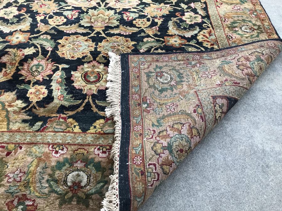 Hand Knotted Wool Persian Area Rug 6' X 9' [Photo 8]