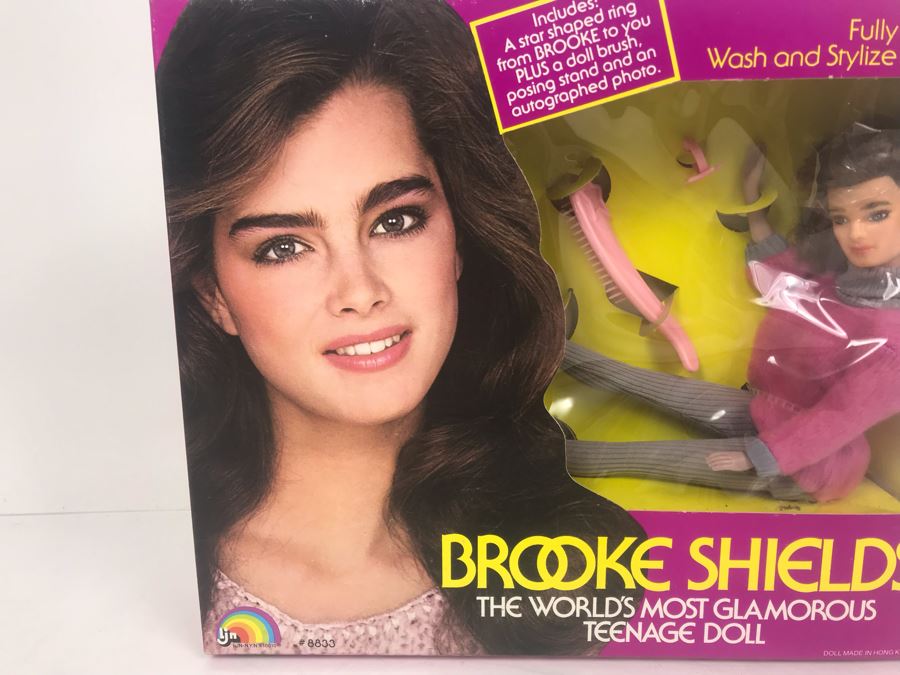 Vintage 1982 LJN Brooke Shields Posable Doll Action Figure In Box [Photo 2]