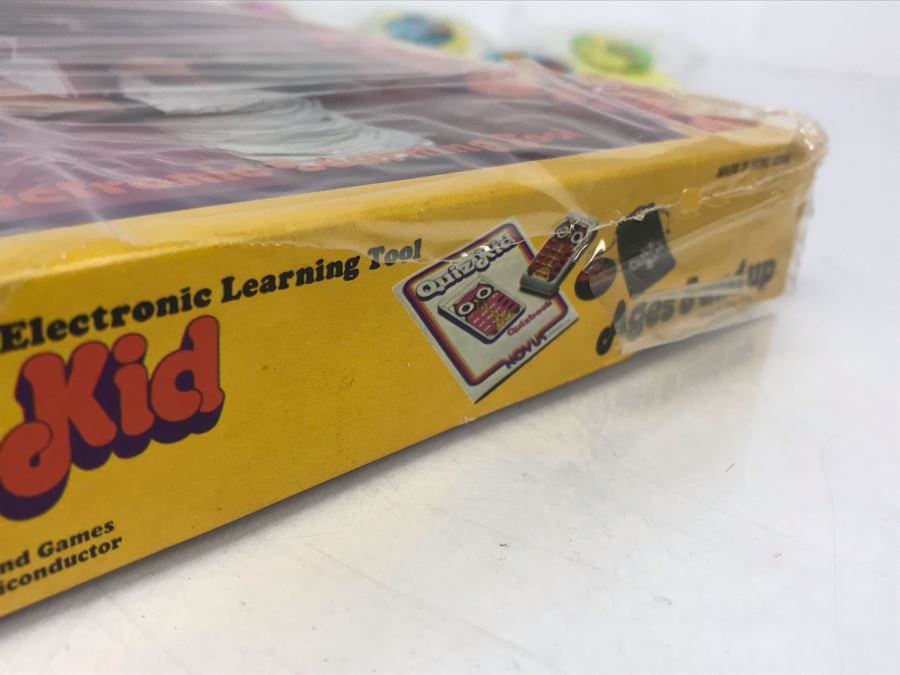 Vintage National Semiconductor Quiz Kid Calculator Game In Box (NOS But Seal Broken) And Collection Of (5) Sesame Street Buttons [Photo 8]