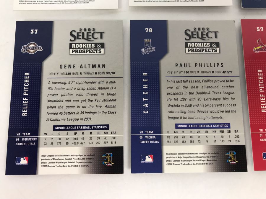 (6) Signed Baseball Cards [Photo 11]