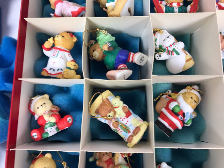 The Bears Of Christmas Ornament Collection In Box By Bronson Collectibles [Photo 7]