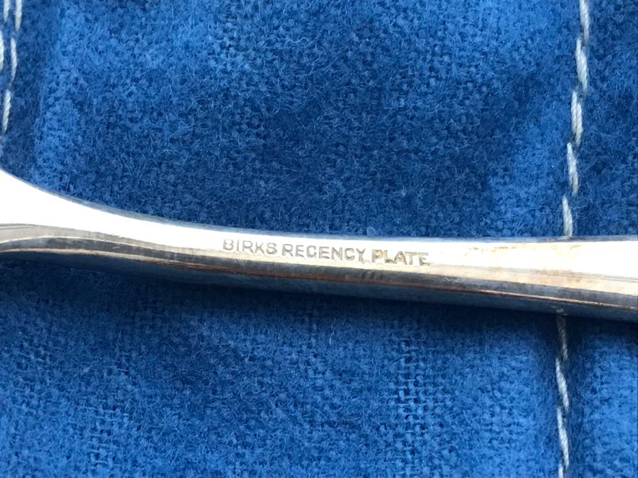 Birks Regency Silverplate Flatware Service For Apx 8 With Storage Cloth Holders [Photo 10]