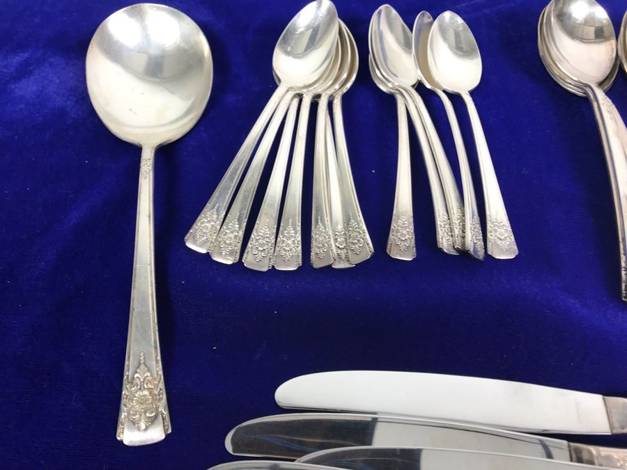 Vintage ROGERS Silverplate Flatware Apx Service For 10+ [Photo 6]