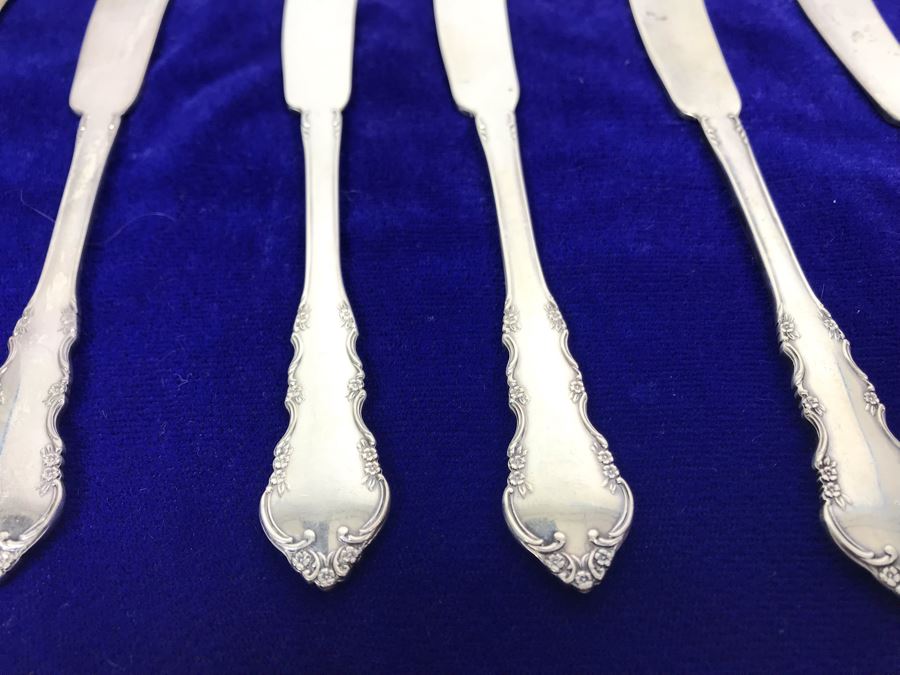 Reed & Barton Dresden Rose Pattern Silverplate Flatware Set Service For 7 With Extra Fork And Knife [Photo 5]