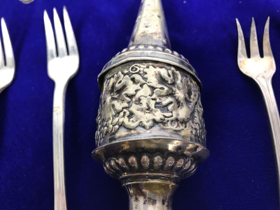 Various Silverplate Flatware And Serving Pieces [Photo 5]