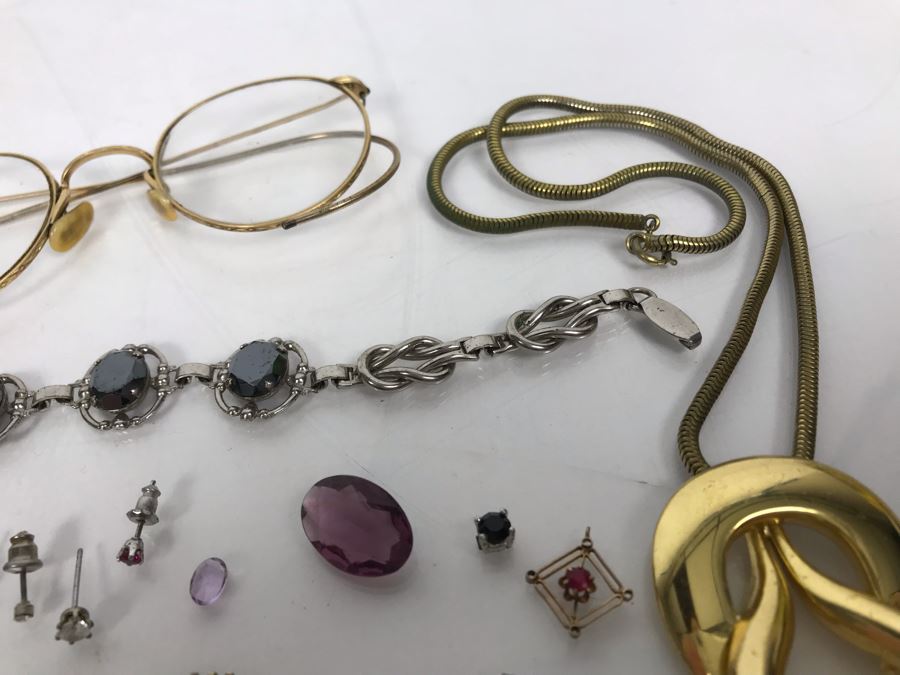 Jewelry Lot With Pocket Watch Case, Vintage Glasses, Bracelets, Necklace And Various Earrings And Loose Gems (Glass, Plastic, Stones) [Photo 21]