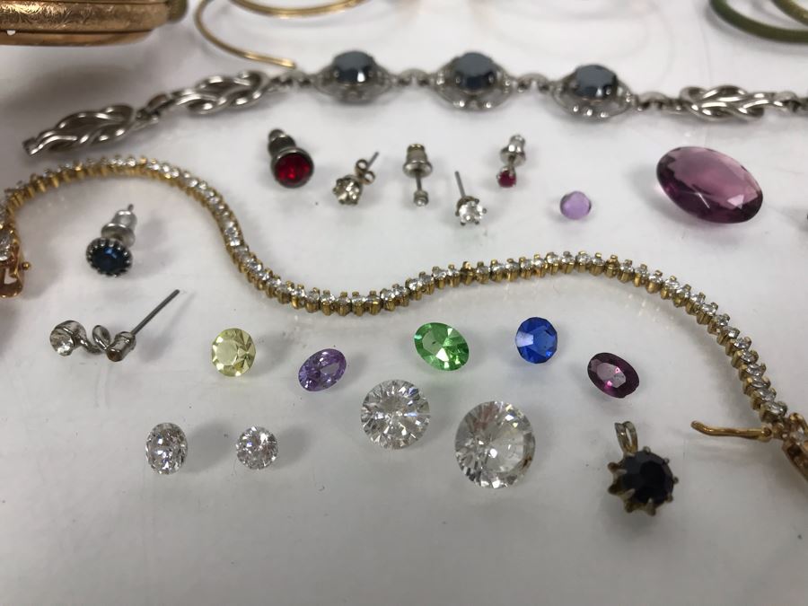 Jewelry Lot With Pocket Watch Case, Vintage Glasses, Bracelets, Necklace And Various Earrings And Loose Gems (Glass, Plastic, Stones) [Photo 3]