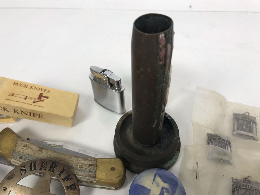 Men's Citizen Automatic Watch Working (Glass Is Scratched), Sheriff Badge Calaveras County, Buck Knives, Lighters, US Air Wing Stickers, Various Pins, Button, Trench Art And Archery Pendants [Photo 24]