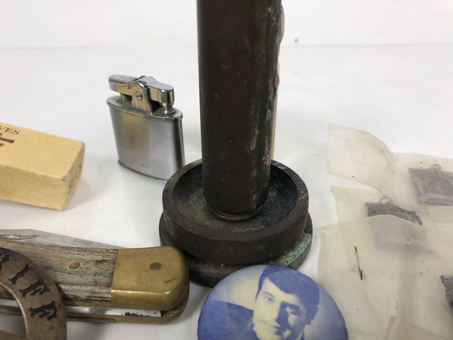 Men's Citizen Automatic Watch Working (Glass Is Scratched), Sheriff Badge Calaveras County, Buck Knives, Lighters, US Air Wing Stickers, Various Pins, Button, Trench Art And Archery Pendants [Photo 25]