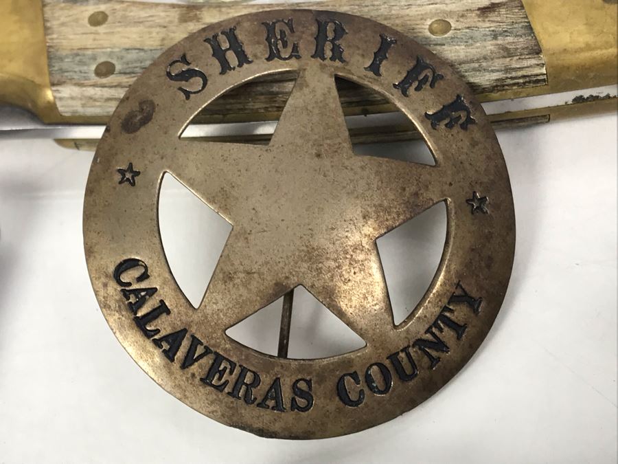 Men's Citizen Automatic Watch Working (Glass Is Scratched), Sheriff Badge Calaveras County, Buck Knives, Lighters, US Air Wing Stickers, Various Pins, Button, Trench Art And Archery Pendants [Photo 11]