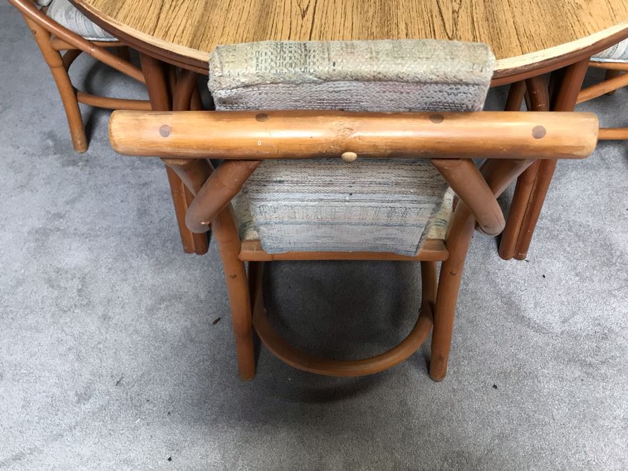 Vintage 48' Round Table With 6 Chairs [Photo 9]