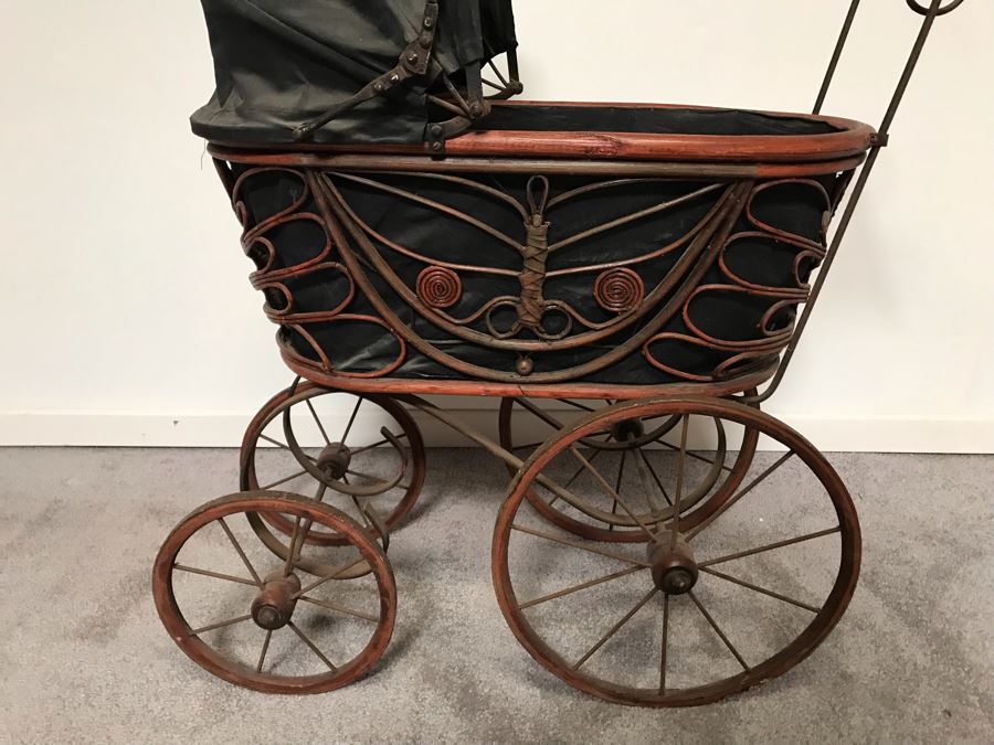 Antique Detailed Baby Doll Carriage Pram [Photo 3]