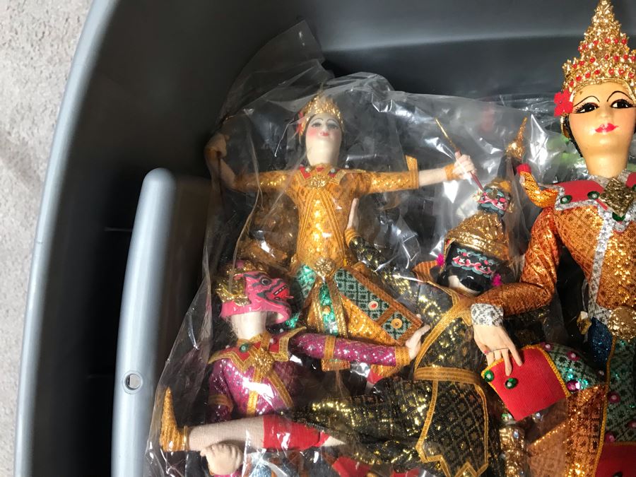 Vintage International Dolls Lot Mainly Indonesian Dolls - See Photos [Photo 5]