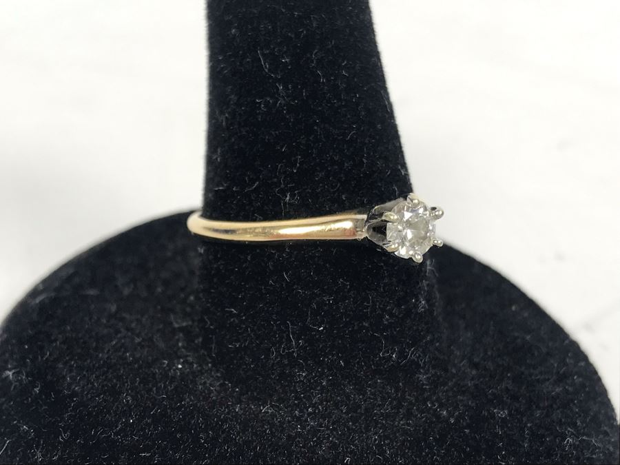 Vintage 14K Gold Diamond Solitaire Ring 1/4CT SI2 G-H Diamond Is Chipped 1.7g Estimate $450 [Photo 3]