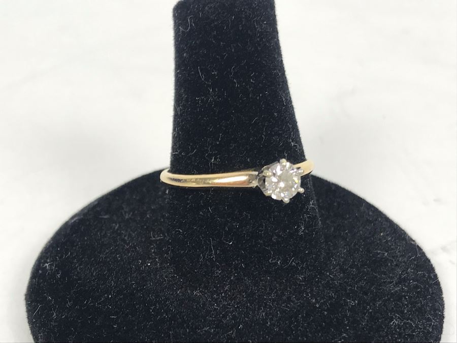 Vintage 14K Gold Diamond Solitaire Ring 1/4CT SI2 G-H Diamond Is Chipped 1.7g Estimate $450 [Photo 4]